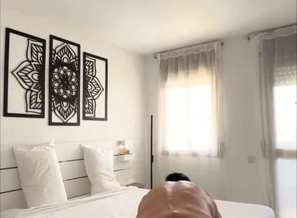 Tiding the Bed Naked