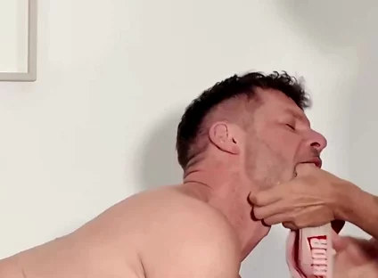 Coach Studs: Train Me Daddy!!!