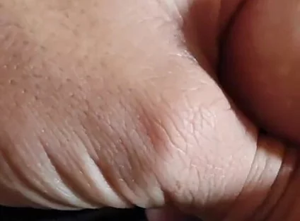 Homemade Stimulator Shoots Electric Shock in the Glans.
