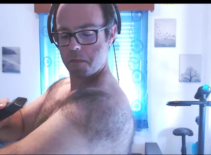 Shaving Armpits and Shoulders