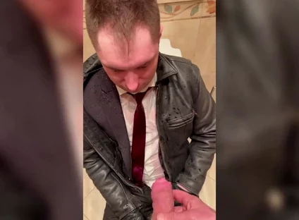 Mega Pissing Kinkysirius Play! Full Video!!