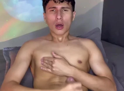 Mugiis Tugs Pulses with Flirty Dick Play