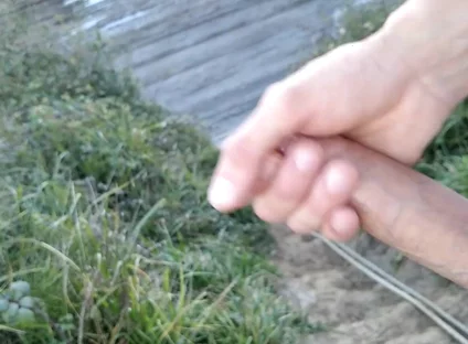 Route to the Beach, Then Masturbate the Big Cock in Front of a Far Fisherman, and I Cum in the Water