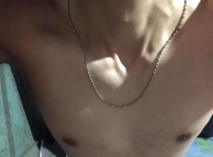 Young Man Masturbates Rich for You