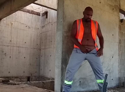 After Work I Went to the Construction Site to Enjoy Myself