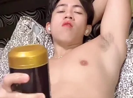 Pinoy with Big Dick Trying Dildo