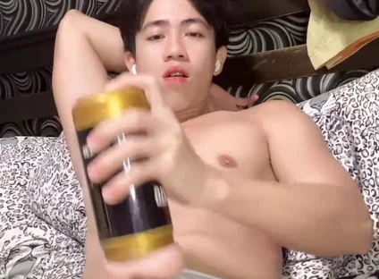 Pinoy with Big Dick Trying Dildo