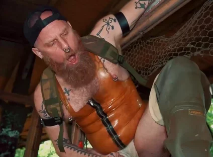 Fellball Take Turns Fisting Deep Into Each Others Wide Asses With Rose Bud And Axel Abysse