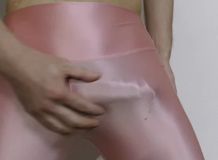 Masturbation with Pink Spandex Leggings