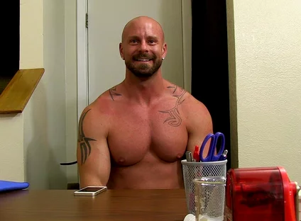 On Set with Muscle Hunk Mitch