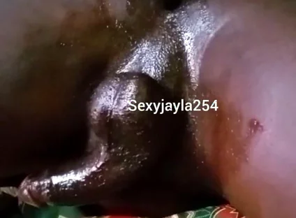 Crossdresser jerking her black dick until sweet cumshot