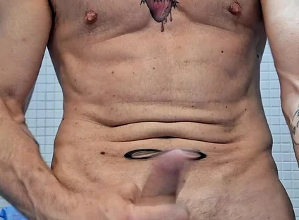 Straw in the Changing Rooms
