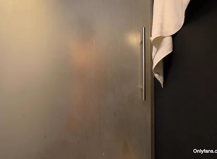 Twink in the Shower
