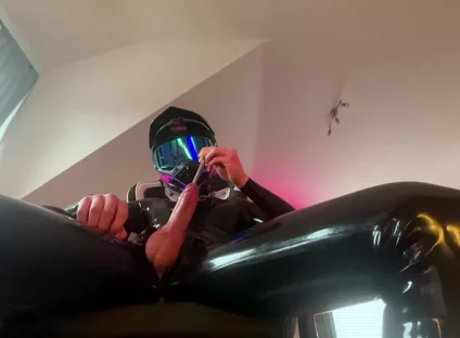 Horny Rubber Mx Biker Sounding Himself (huge Cumshot)