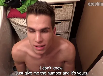 Czech Hunter - Tall Teen Sprayers Bathr'oom Secret Huge Co'ck Dee'pthroated and Fucked While Roommate Rests Next Door