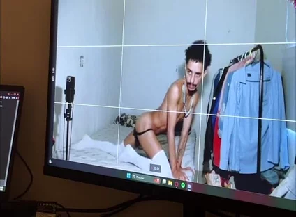 Sex Siren with Cumshot