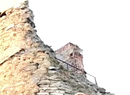 BJörn and Jean Discovered More Than Just Old Castle Ruins