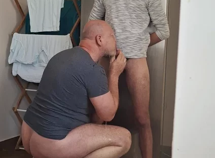 Pissing Thomas Hardon Dick