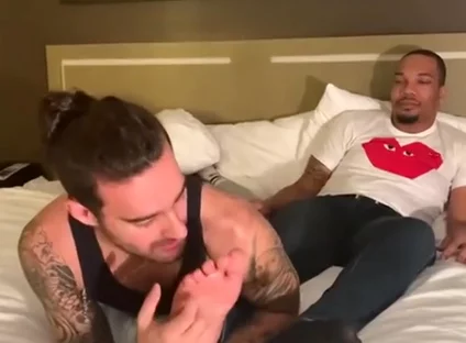 Reds Feet Worshipped