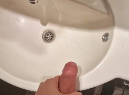 Wake up at Friend's House, Hungover. What Else You Gonna Do Than Cum? ‍