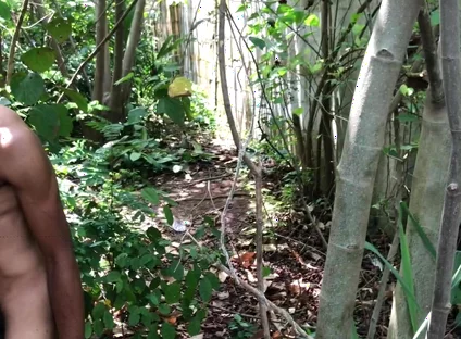 Threesome Outdoor Fuck Inside the Bush