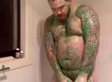 Chubby Bear Covers Himself in Slime and Jerks off