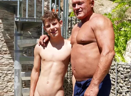 Homo Stepdaddy Pepan E O Novinho Mamando E Fudendo Gostoso - Ollie Barn