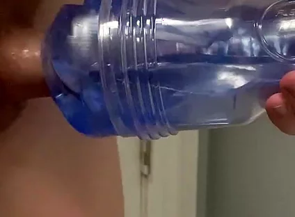 Handsfree Cumshot From Redhead Twink