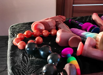 21 Dildos Came Out of My Ass