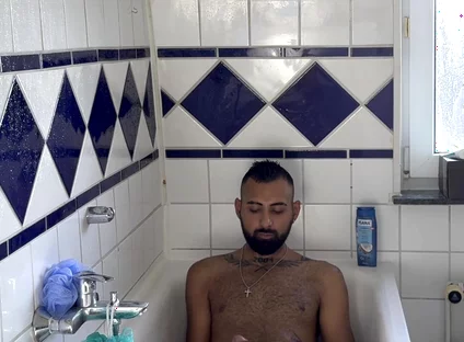 I Accidentally Came in My Own Mouth in the Bathtub