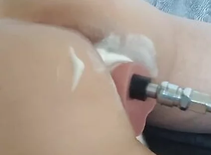 Quick Butt Drilling By The Ladies In Chat Before Bed