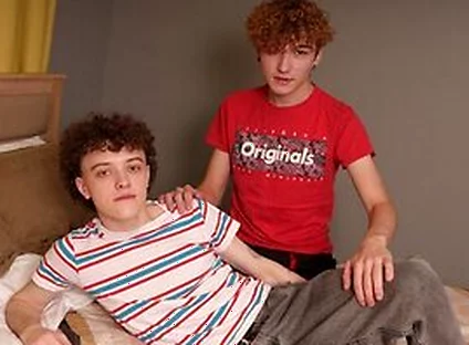 Twinkeyboy - Oleg Usually Tops But Tonight He Bounces Bareback On Adams Rigid Cock To Prostate Perfection With Adam Keller