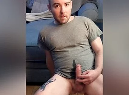 Finger Me While I Piss Myself