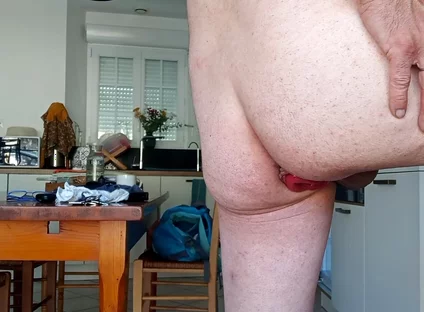It's Hot to Watch, Ejaculation with a Gaping Hole