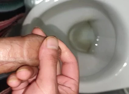 Beautiful Twink Jerks off in a Toilet