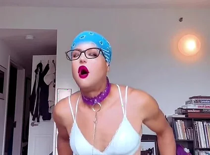 Kris Reelz- Humping a Stack of Pillow Like a Bitch