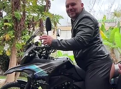 Huge Creampie In Outdoors On The Bike