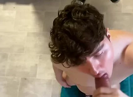 Swallowing Huge Load From Big Uncut Cock