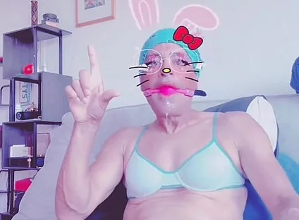 Kris Reelz - Gagging on a Mouth Ball All Over Myself