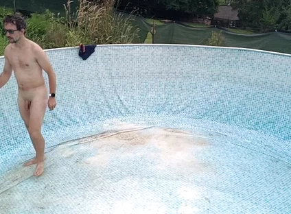 Naked in the Garden: Dirty Handjob in the Pool