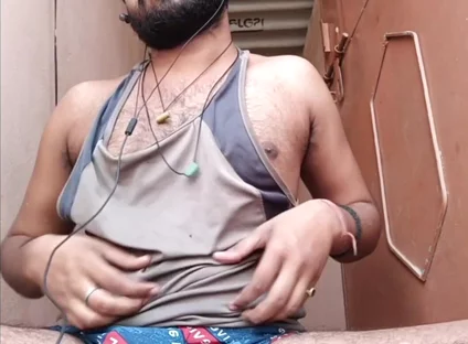 A Sexy Masturbater Doing Handjob with Full of Hornyness