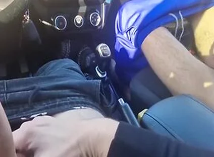 I Secretly Jerked Off A Big Cock To A Student 18+ During A Break Near School. Do You Want To Suck Our Cocks?