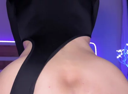 Femboy with Big Ass Rides a Dildo