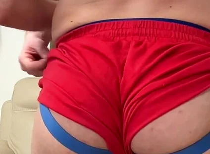 Sexy Bubble Butt Gets Used by Dominant Top