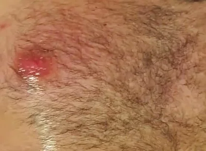 Muscle Bear Gets Edged