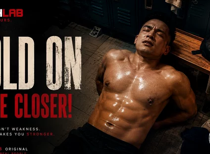 Hold on! Come Closer! Asia Twink Get a Nice Handjoib in the Locker Room!