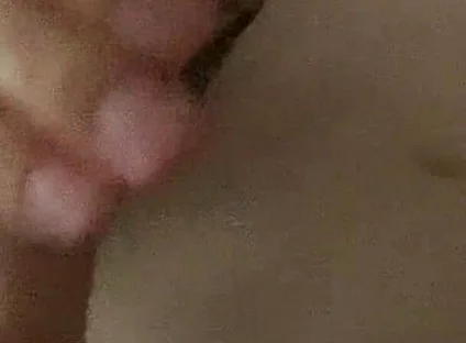 Twink Jerks off in His Bed and Cum on His Stomach