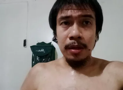Kneeling Down Masturbation