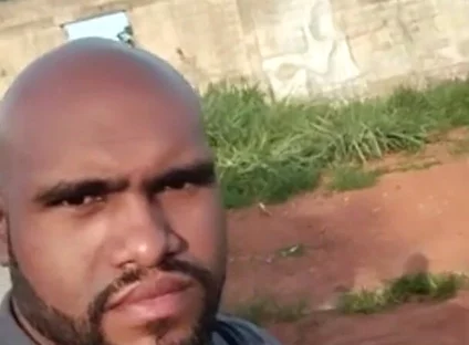 Alone at the Construction Site, I Always Secretly Masturbate.