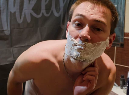 I Shave My Facial Hair and Armpits. Hot Amateur Guy Solo